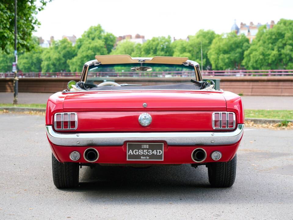 Immagine 7/50 di Ford Mustang 289 (1966)