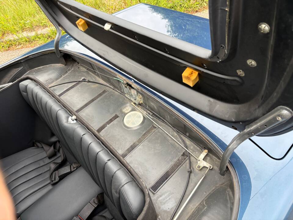 Image 16/31 of Mercedes-Benz 420 SL (1987)