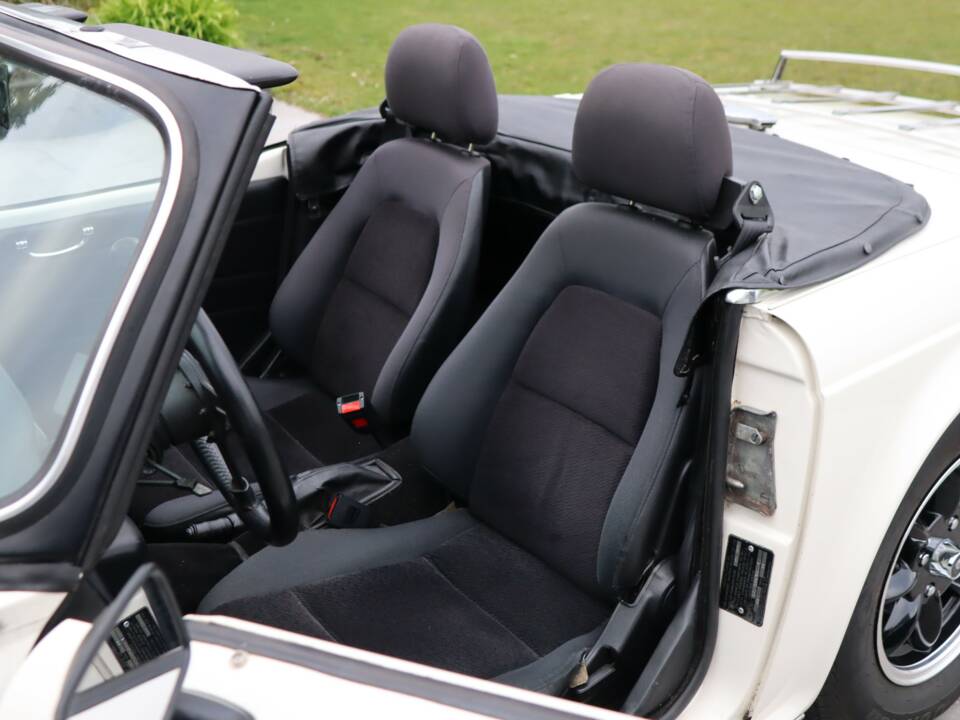 Image 25/50 de Triumph TR 6 (1970)