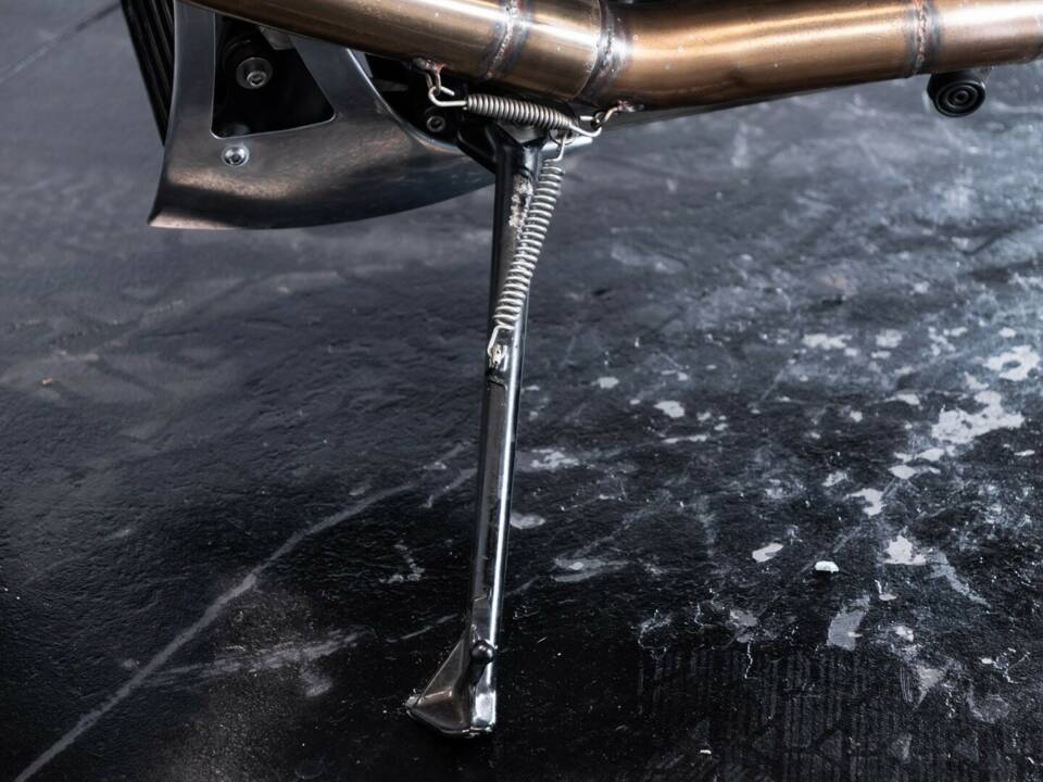 Image 21/50 de Moto Guzzi Daytona RS (1998)