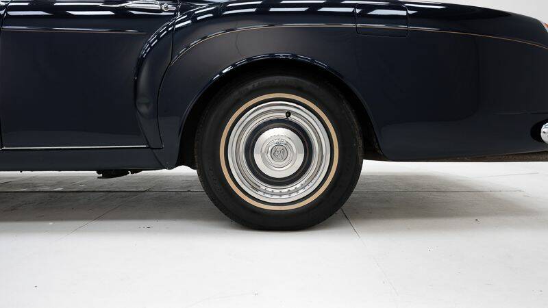 Image 2/15 de Rolls-Royce Silver Cloud III (1965)