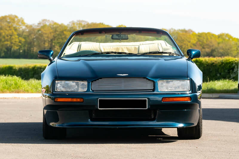 Image 8/50 of Aston Martin Virage Volante (1993)