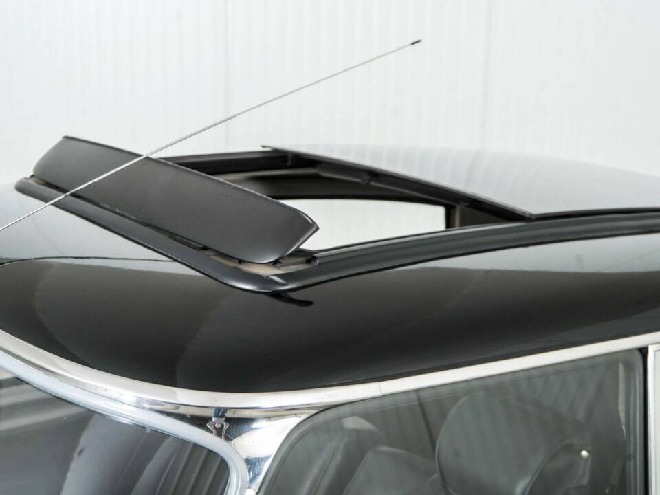 Image 27/50 of Citroën D Spécial (1971)