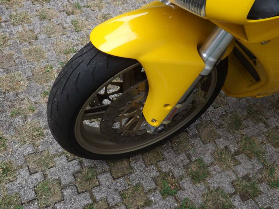 Immagine 46/50 di Ducati 748 Biposto (2000)