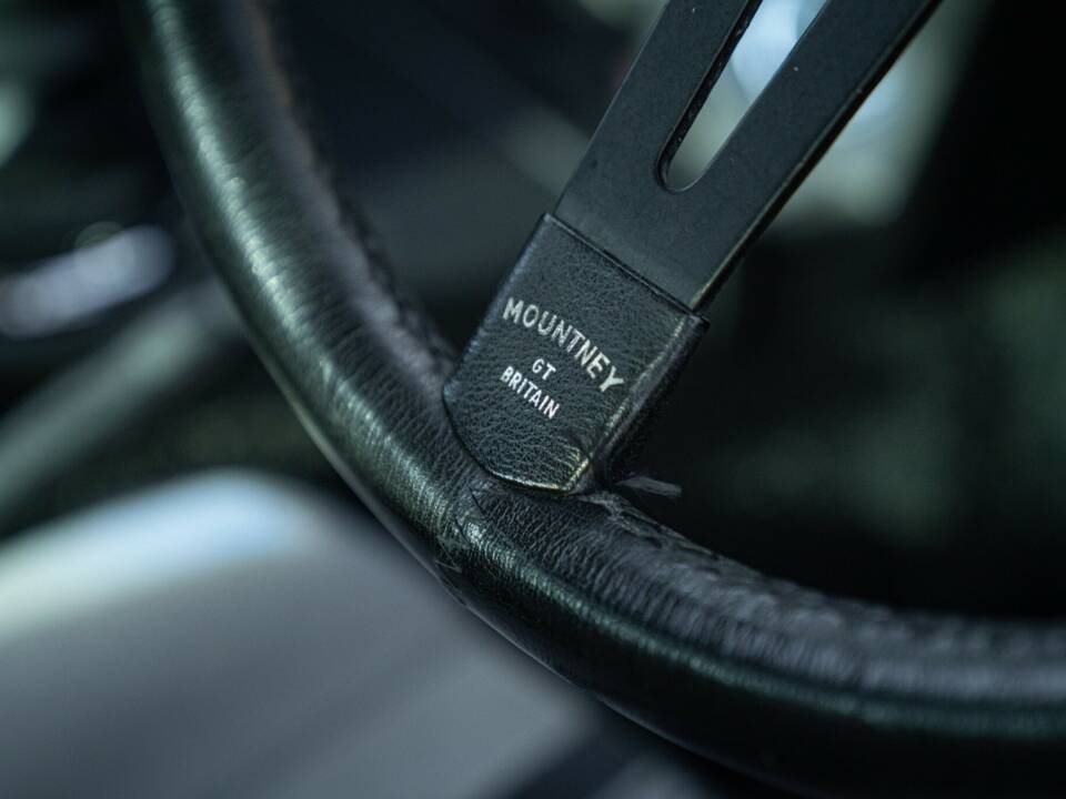 Image 42/50 of MG MGB GT (1978)