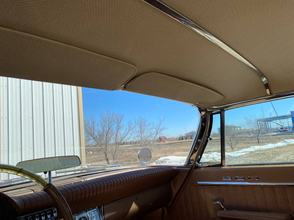 Image 12/13 of Chrysler 300 H (1962)