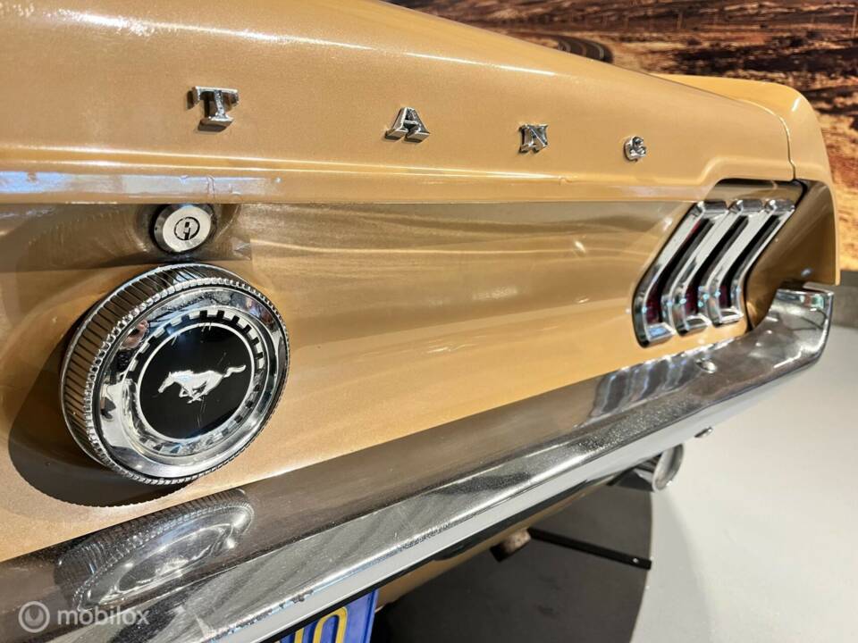 Immagine 33/46 di Ford Mustang 390 (1967)