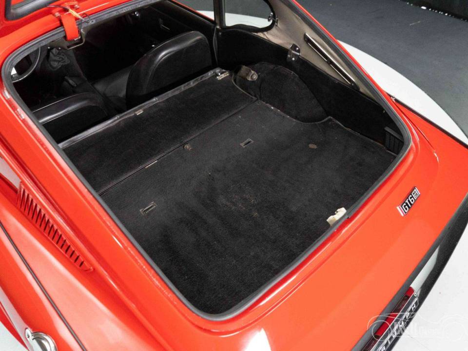 Immagine 6/19 di Triumph GT 6 Mk III (1973)