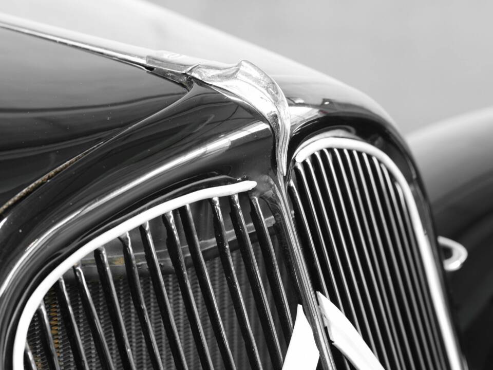 Image 44/50 of Citroën Traction Avant 11 BL (1953)