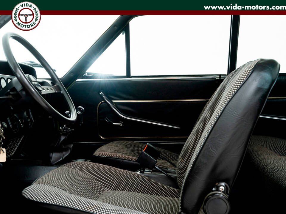 Image 9/17 of FIAT 124 Sport Coupe (1975)