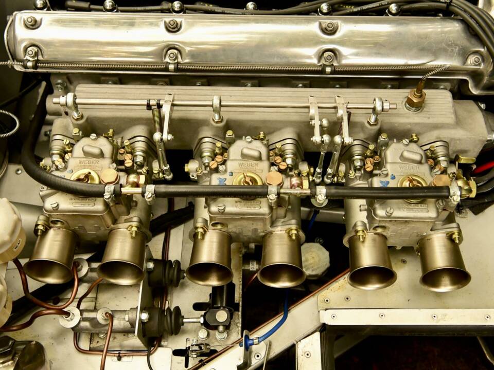 Image 34/50 of Jaguar XK-SS (1967)