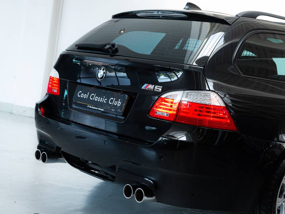 Bild 27/32 von BMW M5 Touring (2007)