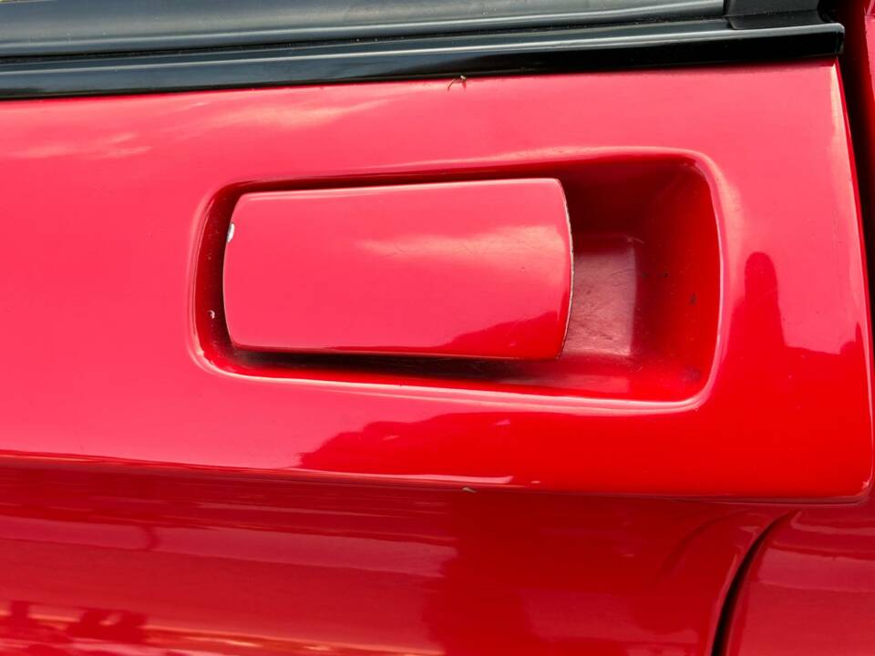 Image 15/51 of Ferrari 208 GTS Turbo (1987)