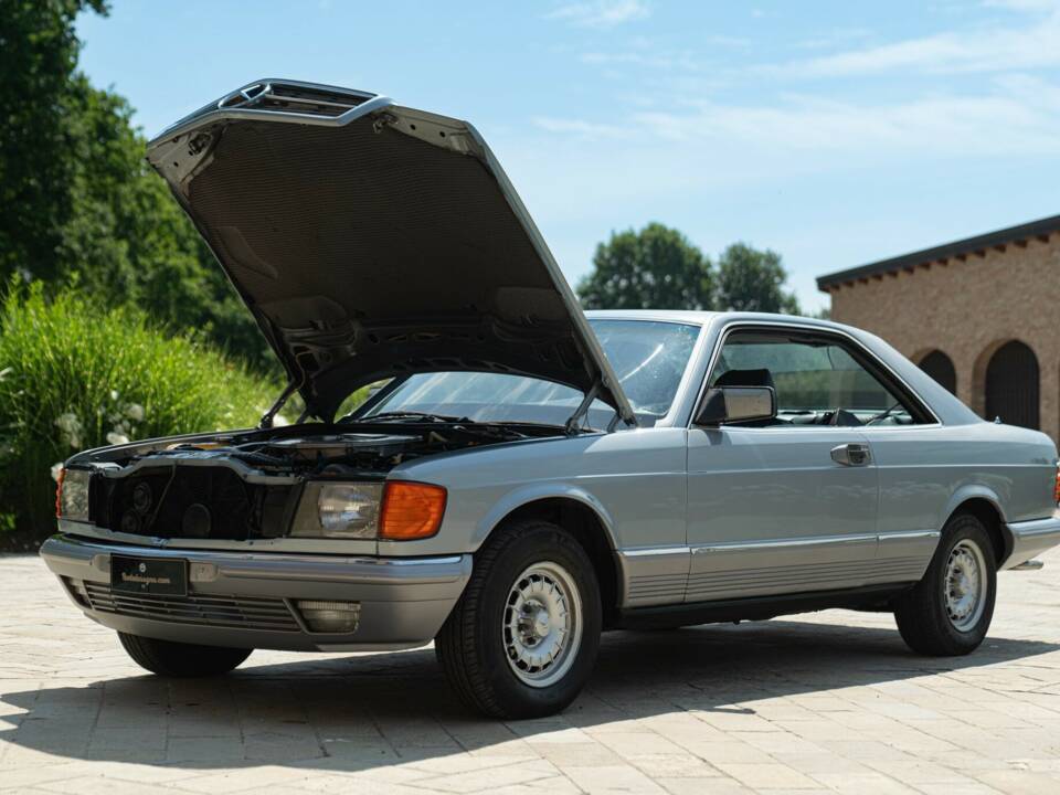 Obraz 48/50 pojazdu Mercedes-Benz 380 SEC (1982)