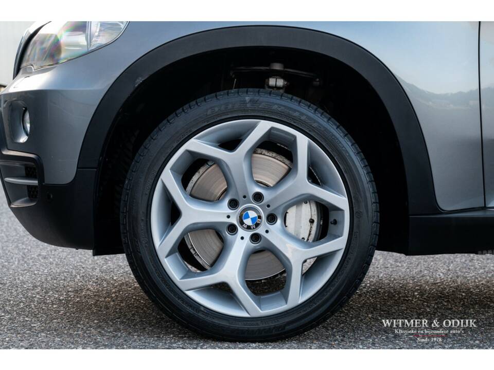 Bild 20/26 von BMW X5 xDrive48i (2007)