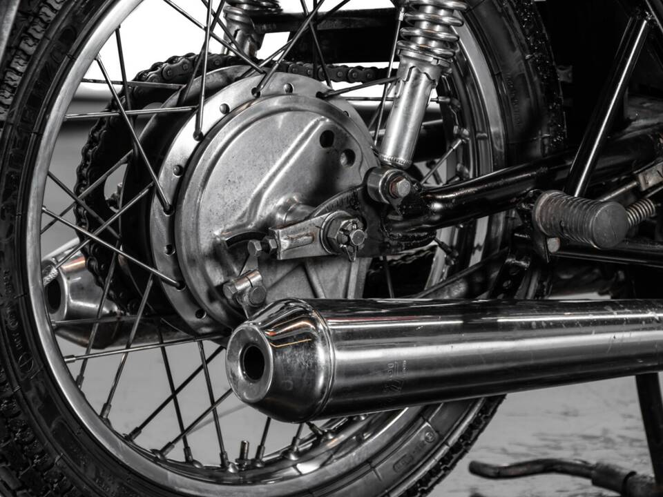 Image 12/40 of Kawasaki Z 400 (1976)