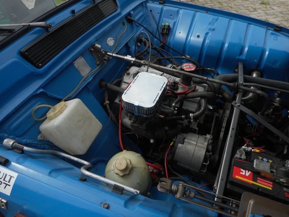 Image 21/98 de Renault R 4 TL (1984)