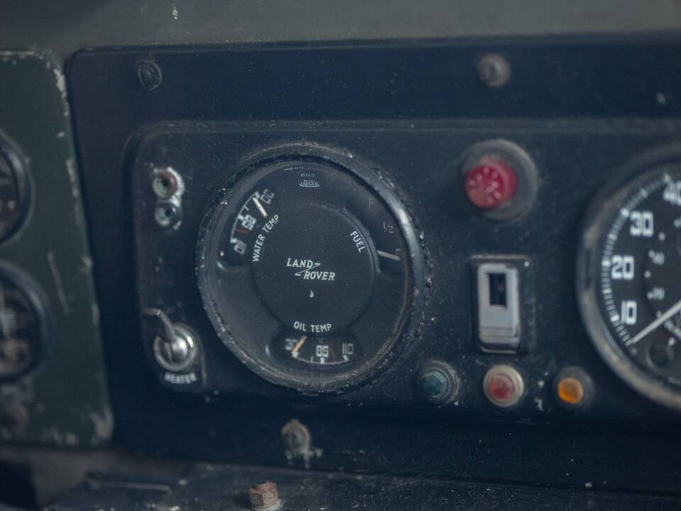 Image 25/50 de Land Rover 88 (1974)