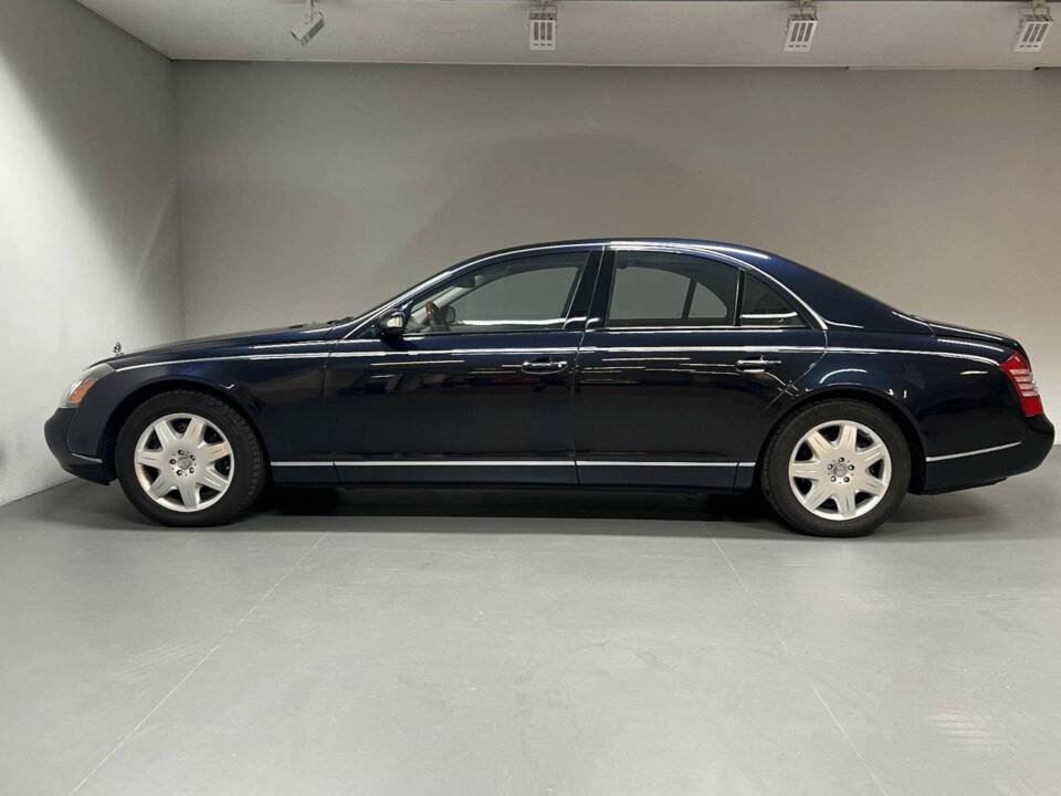 Image 4/15 of Maybach 57 (2004)