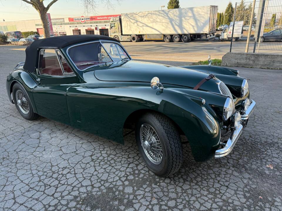 Immagine 1/4 di Jaguar XK 120 DHC (1953)