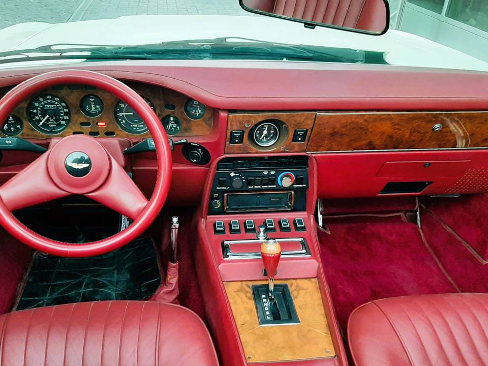 Bild 7/15 von Aston Martin V8 Vantage Volante (1987)