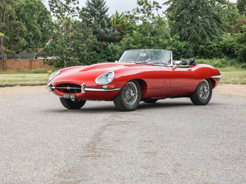 Image 8/41 de Jaguar E-Type 3.8 (1964)