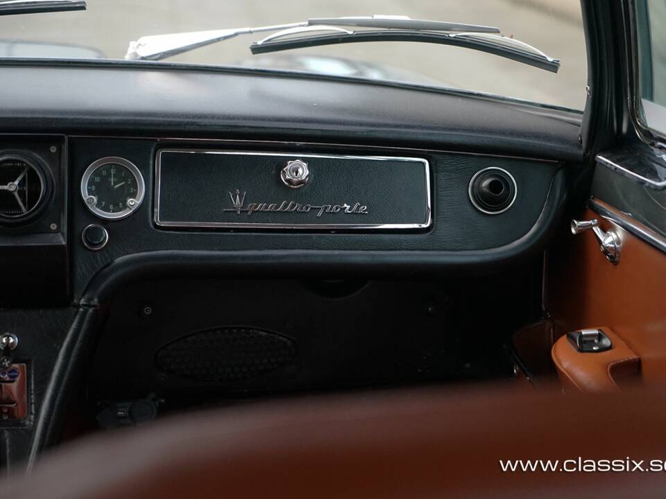 Image 12/21 of Maserati Quattroporte 4200 (1965)