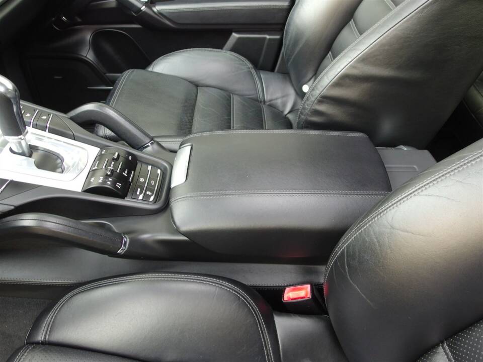 Imagen 40/97 de Porsche Cayenne Turbo (2011)