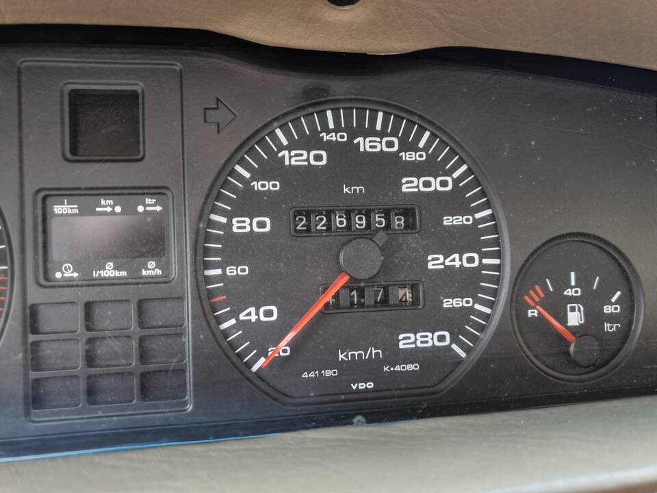 Bild 12/13 von Audi V8 4.2 (1993)