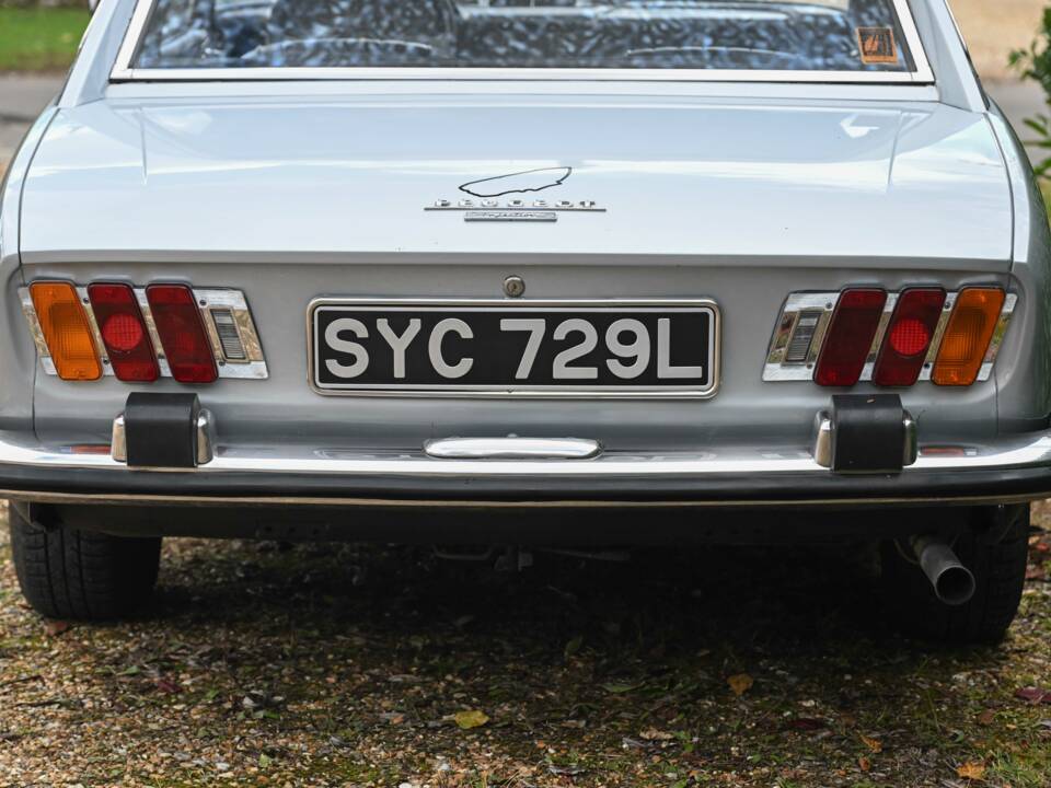 Image 33/50 of Peugeot 504 Coupé (1973)