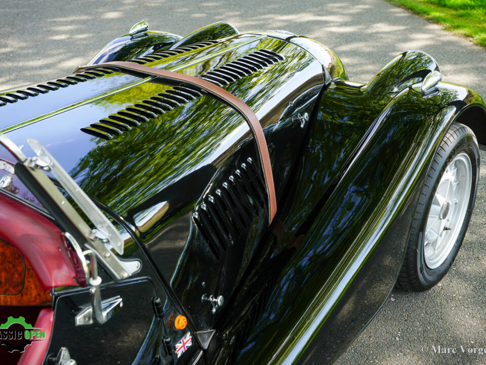 Image 31/54 of Morgan Plus 8 (1992)
