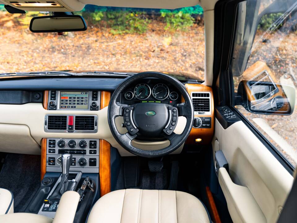 Bild 10/26 von Land Rover Range Rover Vogue V8 (2005)