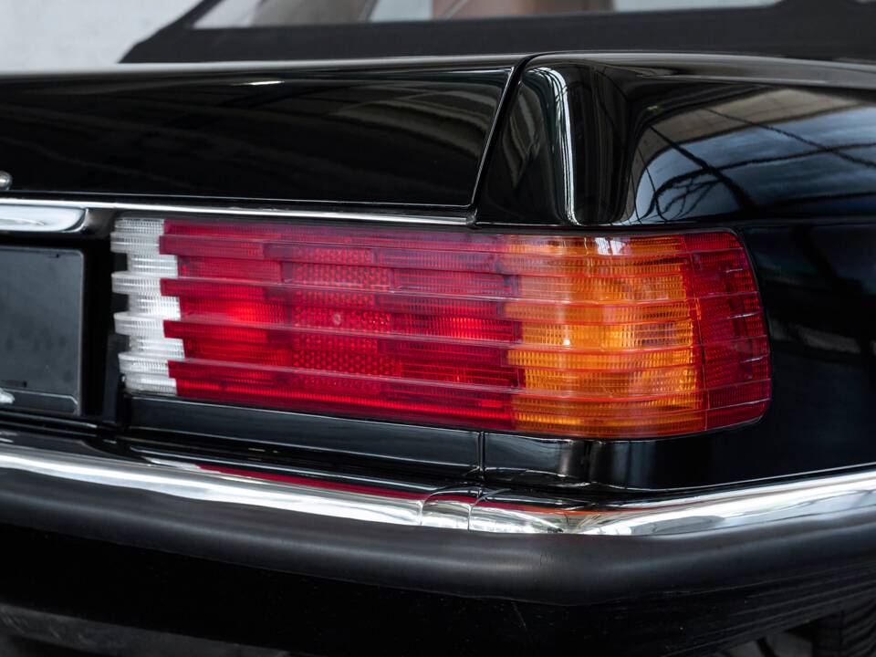 Image 32/50 de Mercedes-Benz 560 SL (1989)
