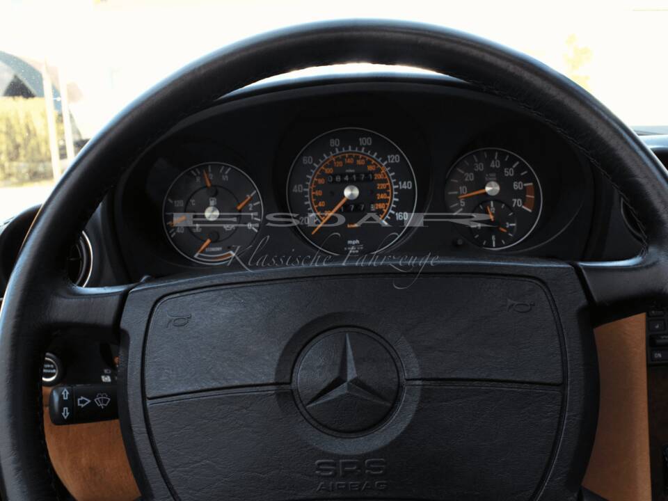 Image 6/23 of Mercedes-Benz 560 SL (1989)