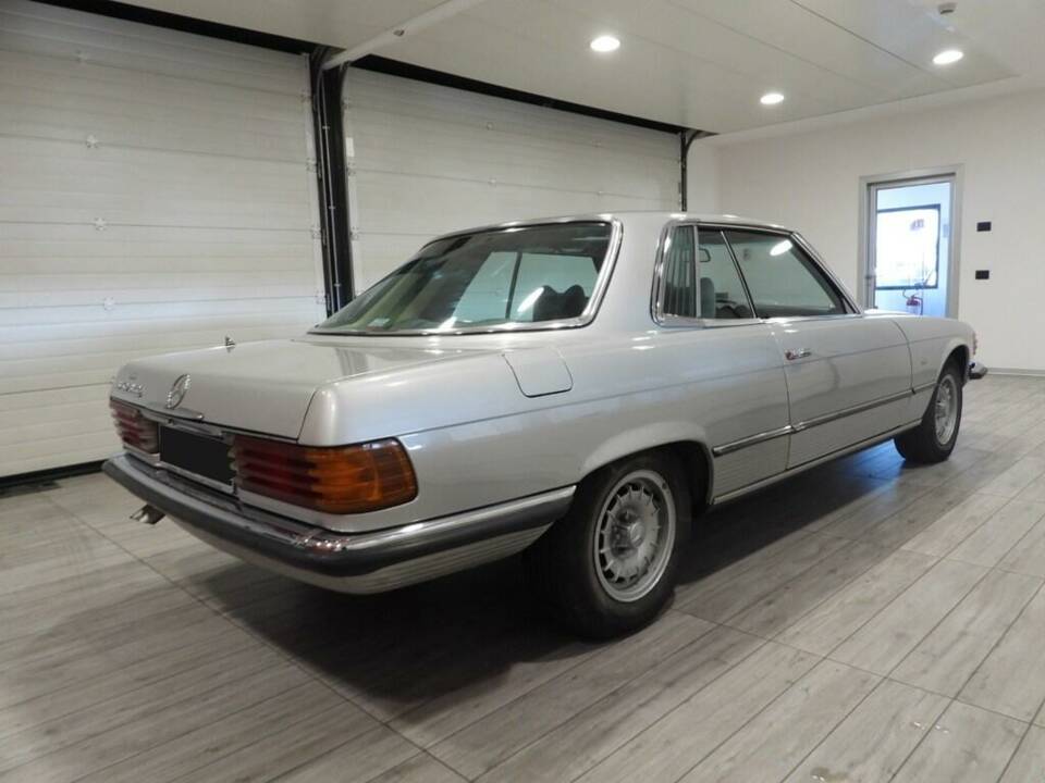 Image 4/15 of Mercedes-Benz 350 SLC (1973)