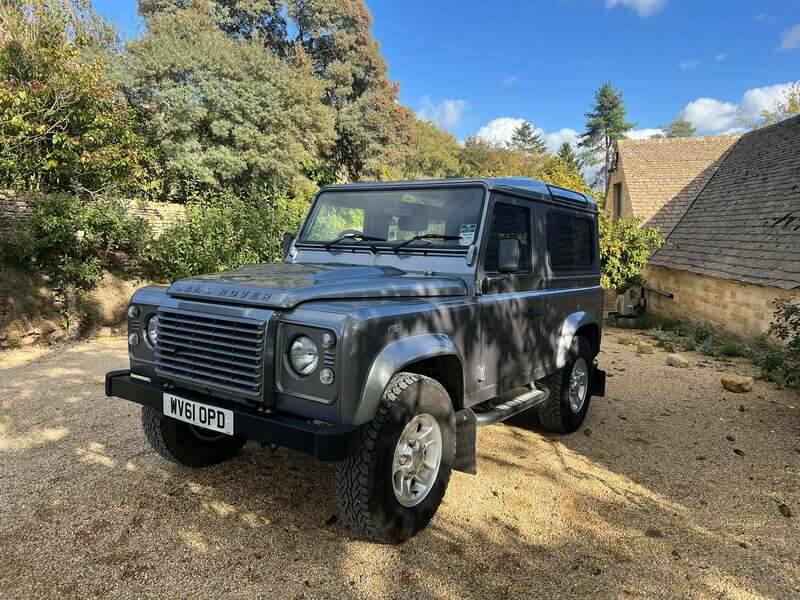 Image 5/50 of Land Rover Defender 90 (2011)