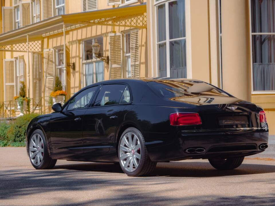 Imagen 5/68 de Bentley Flying Spur V8 S (2017)