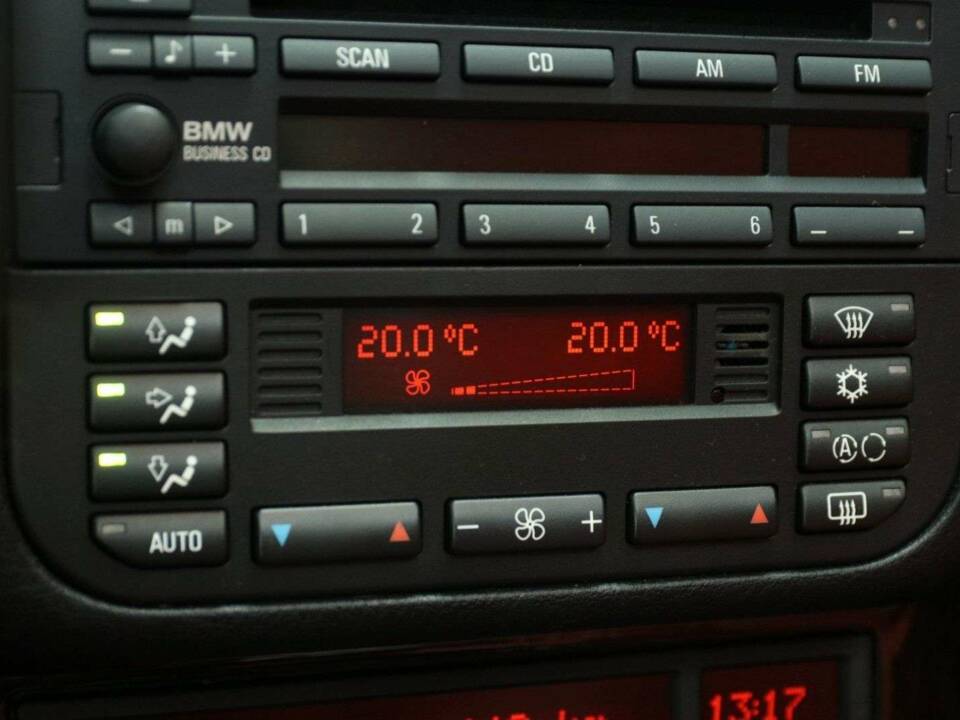 Immagine 20/50 di BMW 328i (1997)