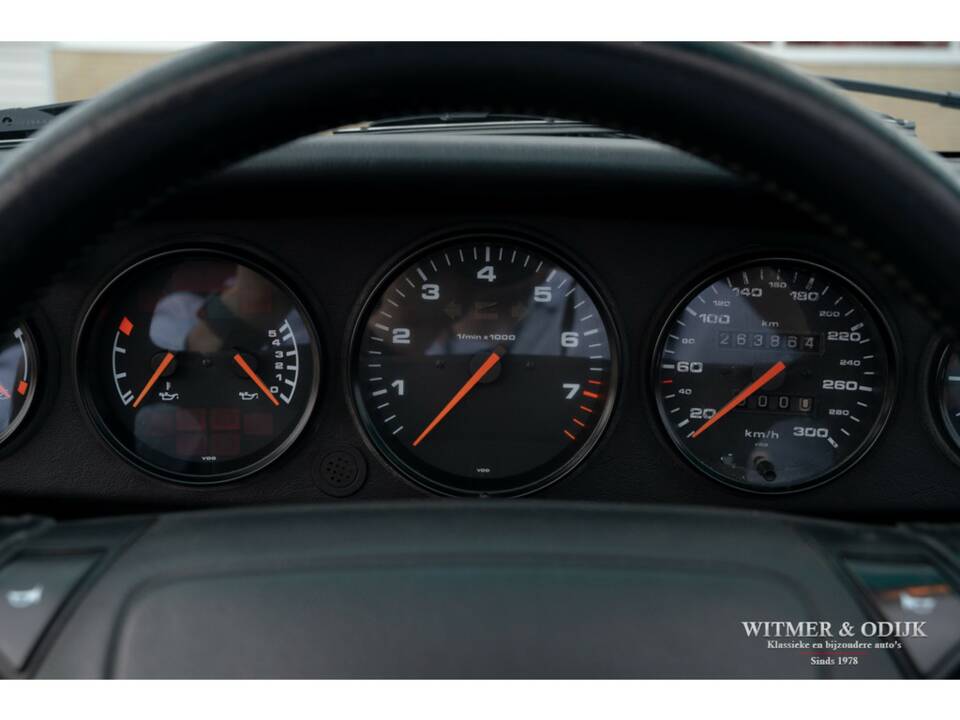 Bild 18/27 von Porsche 911 Carrera 2 (1992)