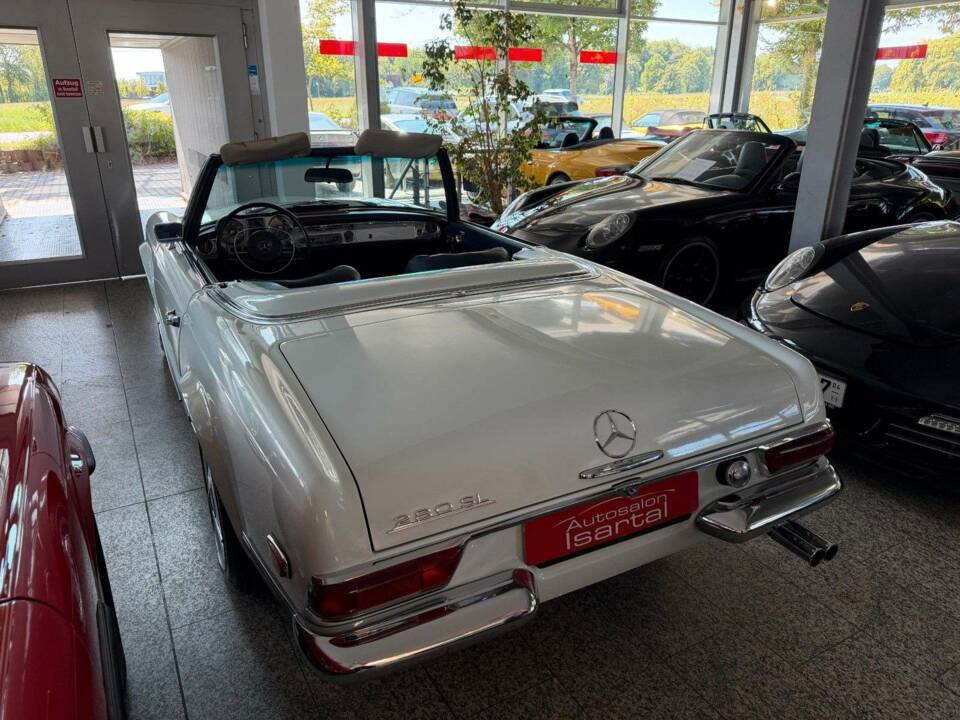 Image 25/42 of Mercedes-Benz 280 SL (1968)