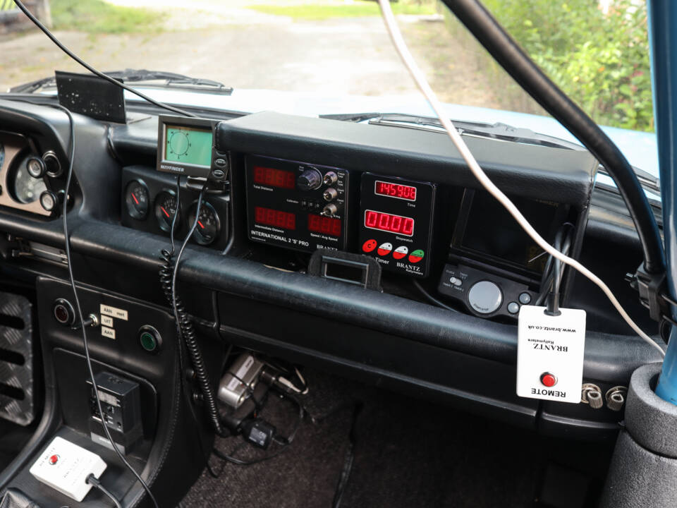 Image 16/80 de BMW 2002 (1975)