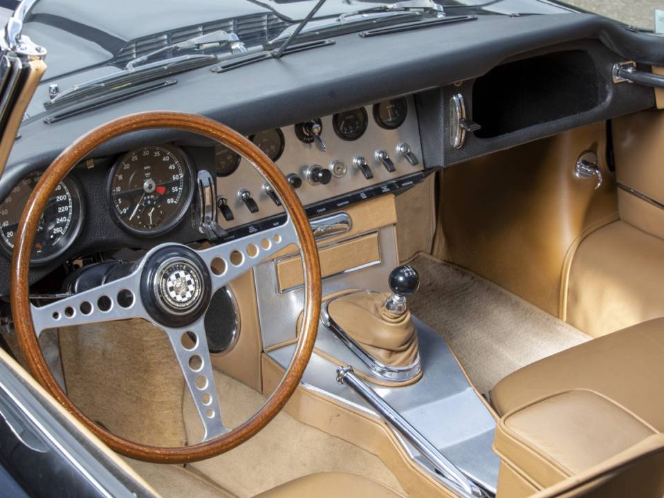 Imagen 13/36 de Jaguar E-Type 3.8 Flat Floor (1962)
