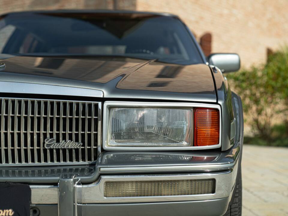 Immagine 9/50 di Cadillac Seville (1988)