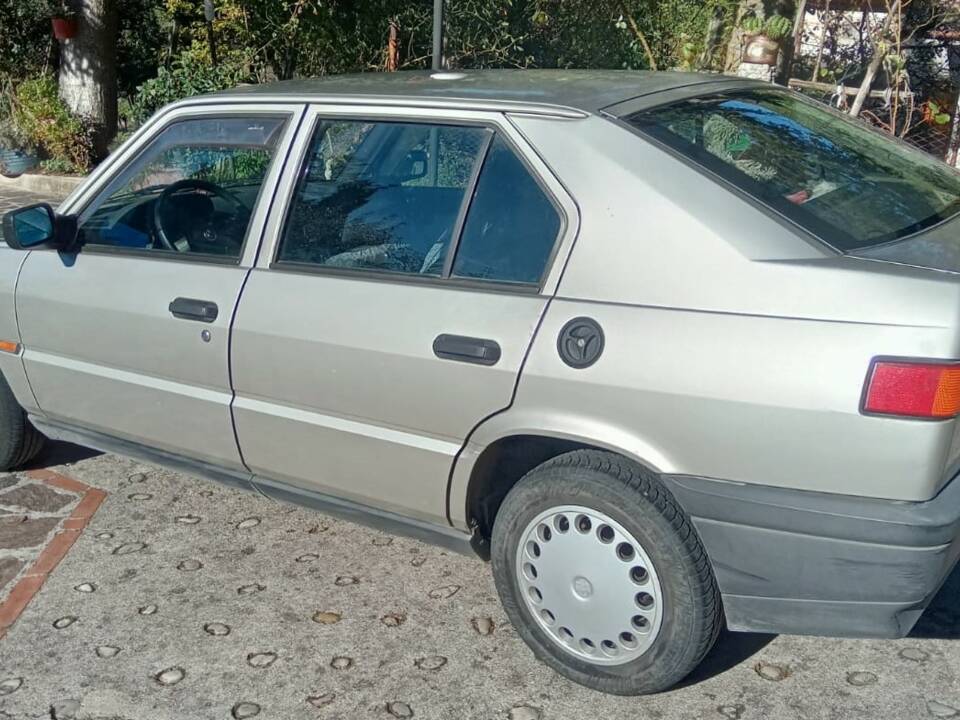 Image 4/12 of Alfa Romeo 33 - 1.3 (1990)