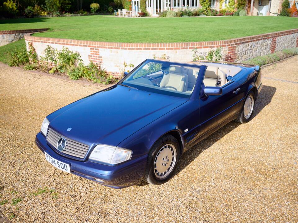 Image 44/50 of Mercedes-Benz SL 280 (1996)