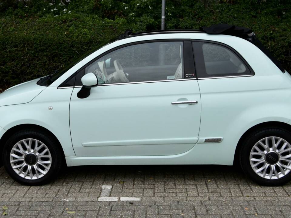 Image 6/45 of FIAT 500 C (2015)