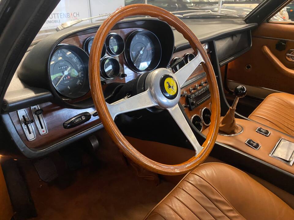 Imagen 6/12 de Ferrari 365 GT 2+2 (1970)