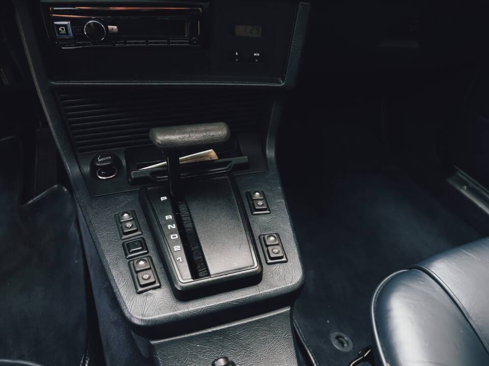 Bild 33/40 von BMW 633 CSi (1984)