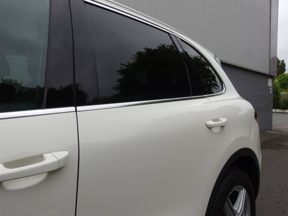 Bild 30/99 von Porsche Cayenne S (2010)
