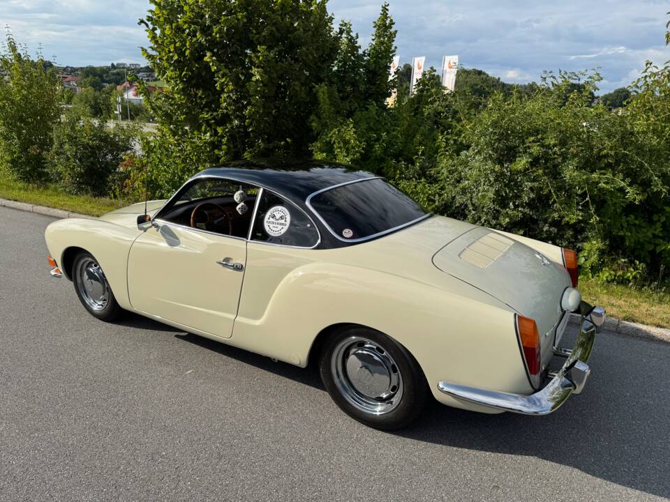 Image 8/30 of Volkswagen Karmann Ghia 1600 (1973)